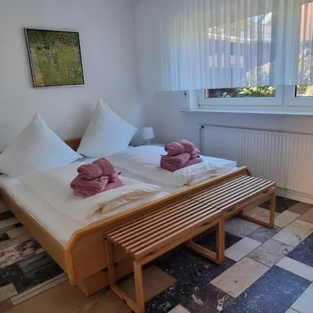 Rosenrot Am 2 Apartment